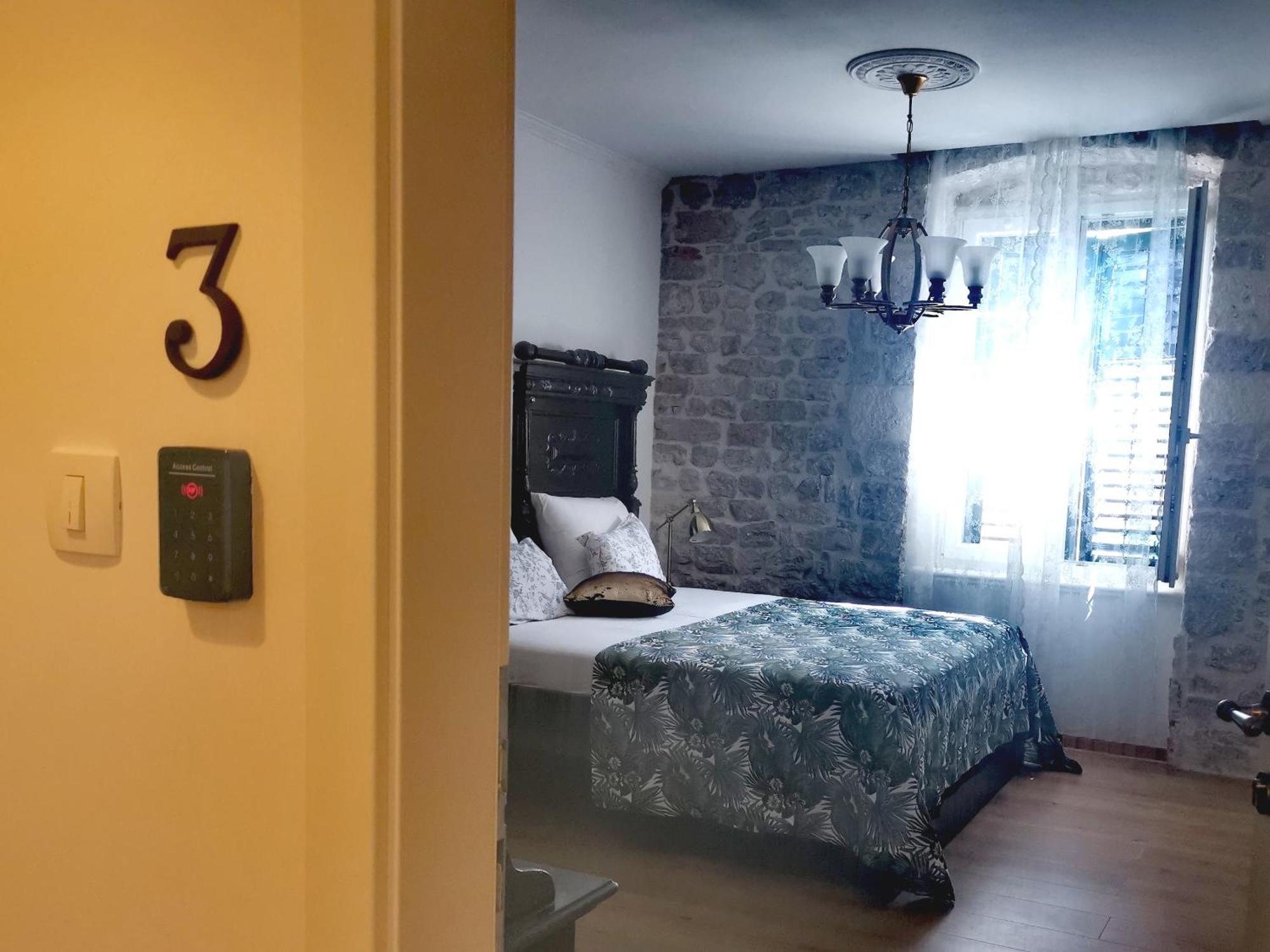 L&L Rooms Royal シベニク 部屋 写真